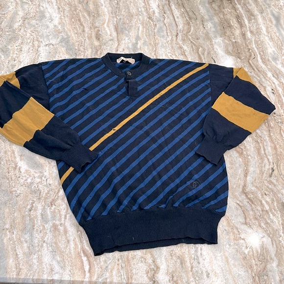 Vintage Gucci Wool Sweater (Holes) - Picture 2 of 16